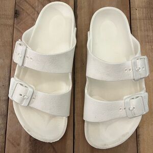 Kids White Birkenstock Sandals Euro 30/ US Kid Size 12-12.5